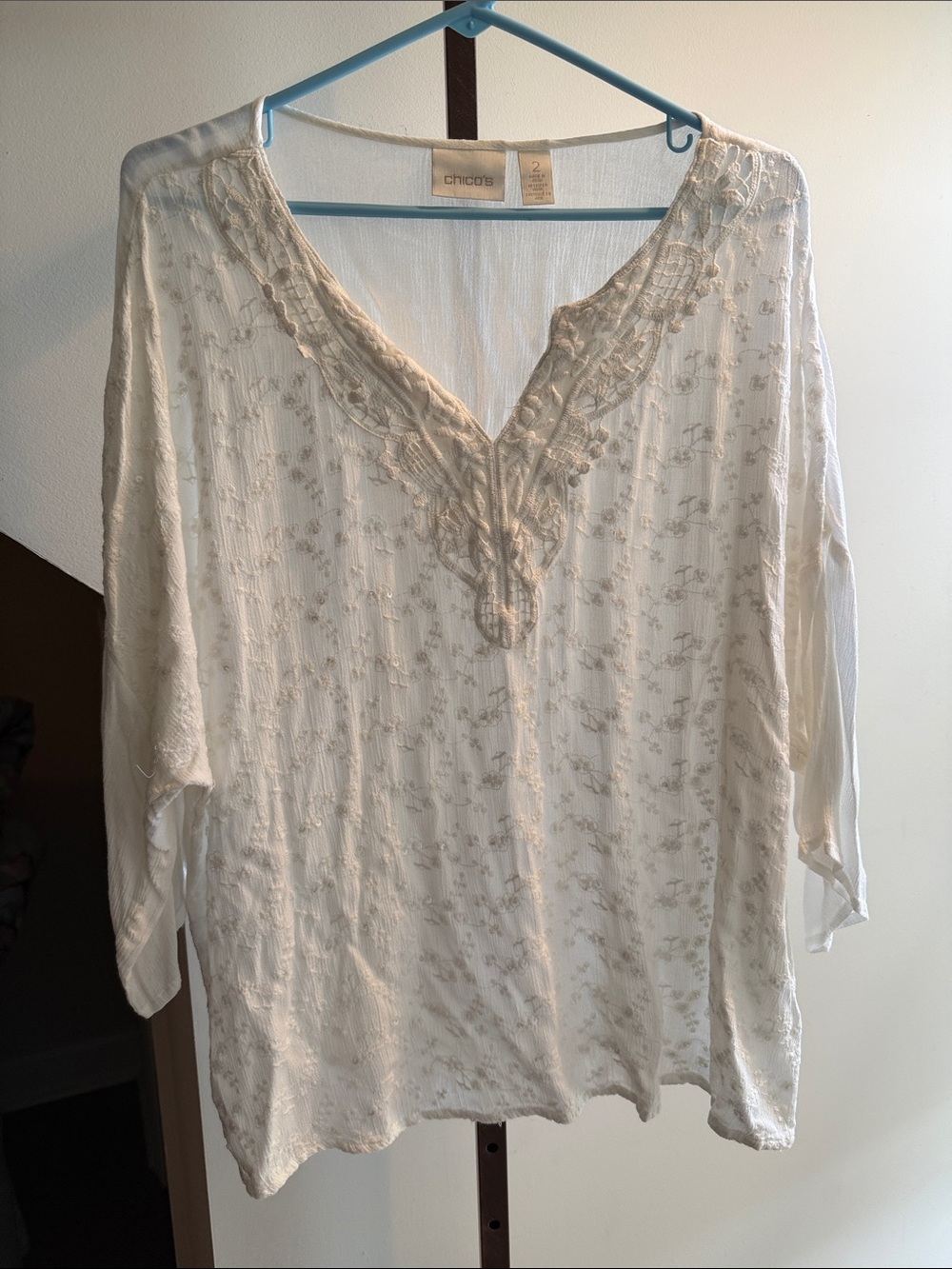 Chico's Cream V-Neck Embroidered Tunic Top